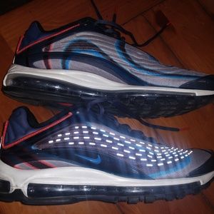 Air Max Deluxe size 12